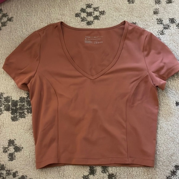 Casual crop. Great material for gym or lounge. - Picture 1 of 3